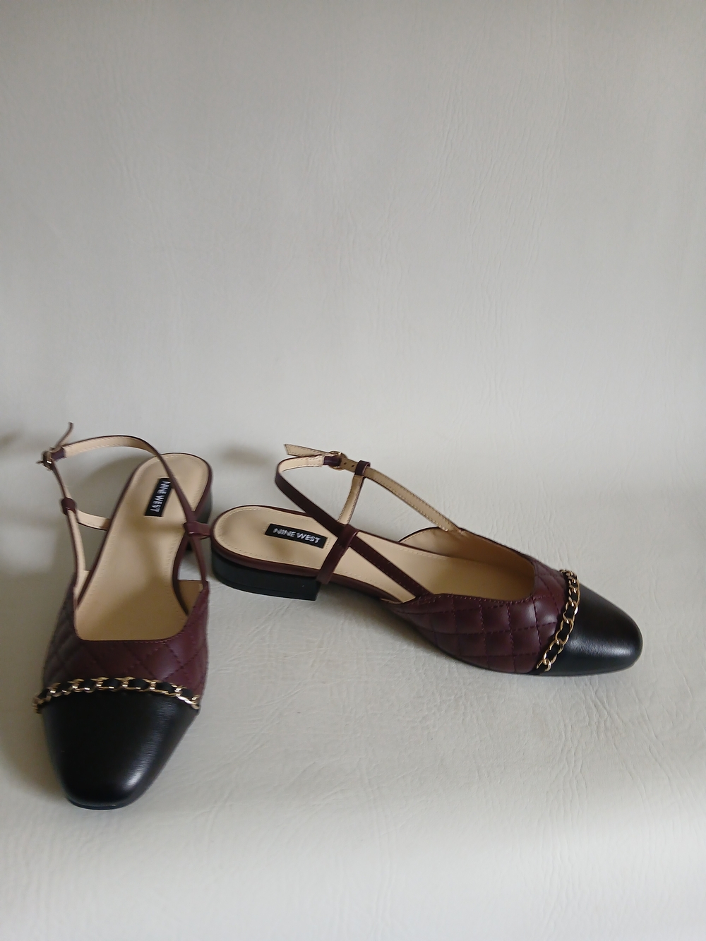 Nine West Quilted Burgundy and Black Chain-Trim Slingback Flats Sz10.5M